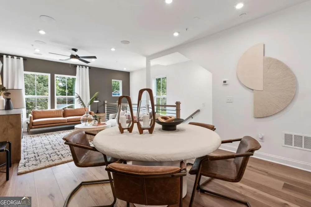 1926 Rogers CT Atlanta, GA 30318