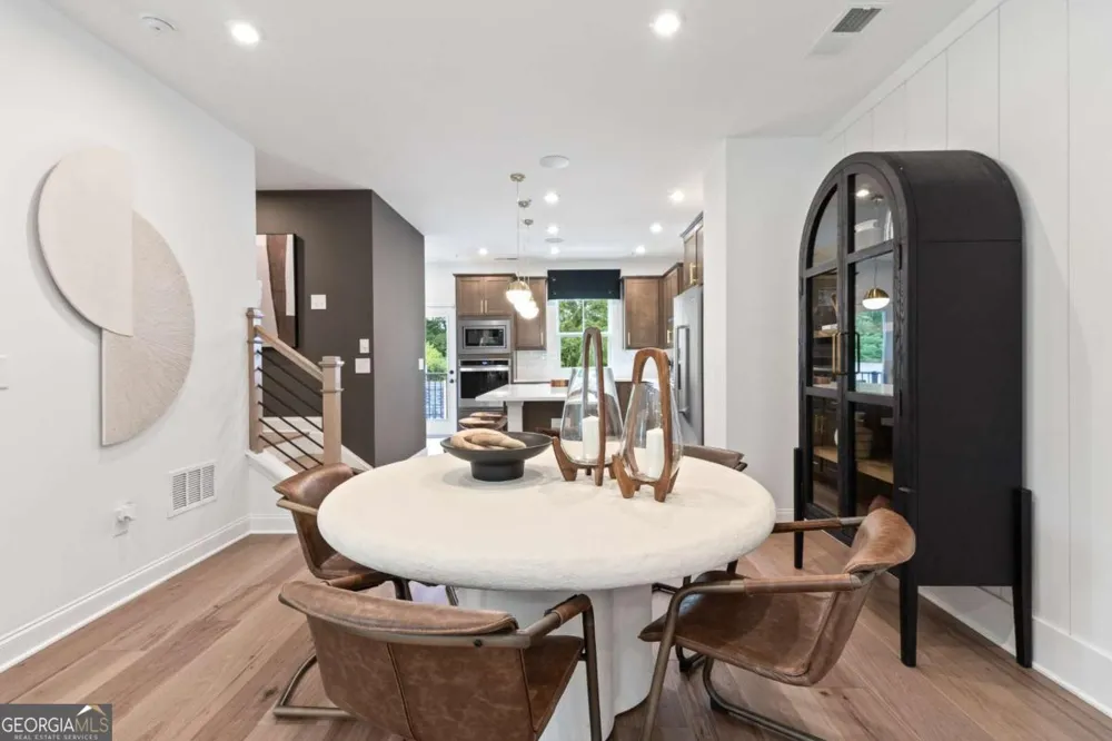 1926 Rogers CT Atlanta, GA 30318