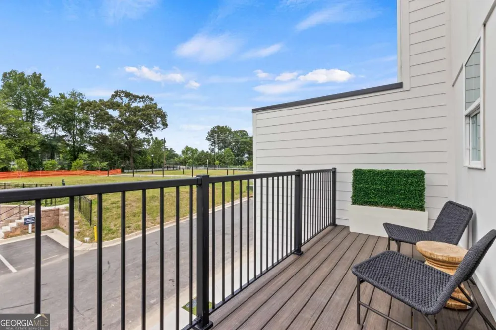1926 Rogers CT Atlanta, GA 30318