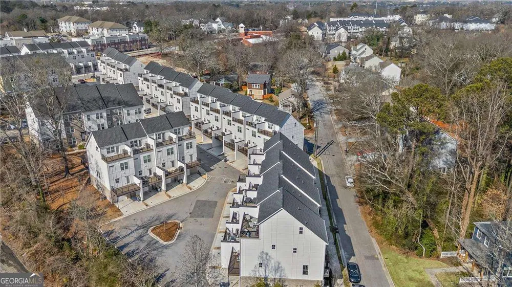 1926 Rogers CT Atlanta, GA 30318