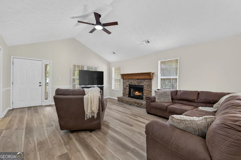 165 Irwin DR McDonough, GA 30252
