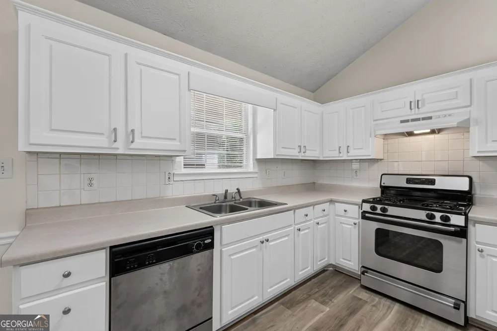 165 Irwin DR McDonough, GA 30252