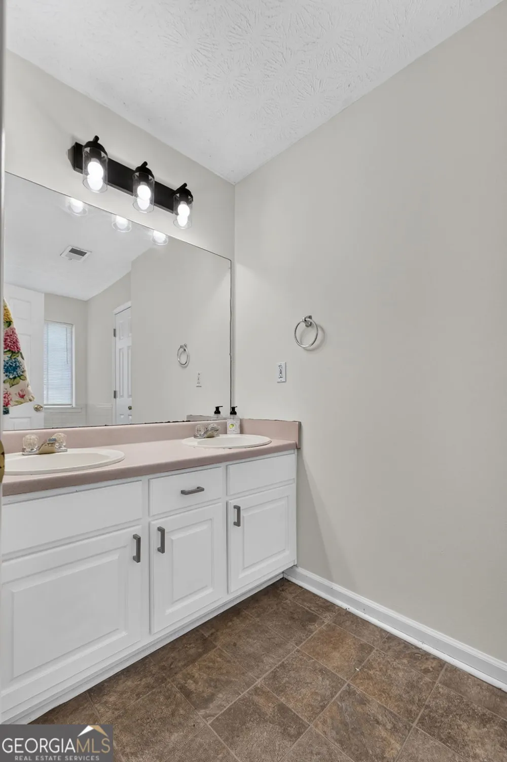 165 Irwin DR McDonough, GA 30252