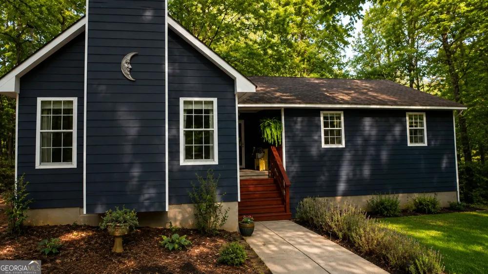 125 Maple PL Fayetteville, GA 30215