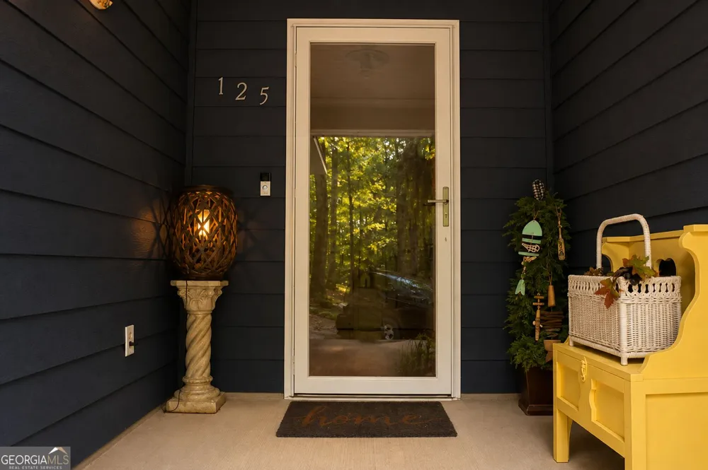 125 Maple PL Fayetteville, GA 30215