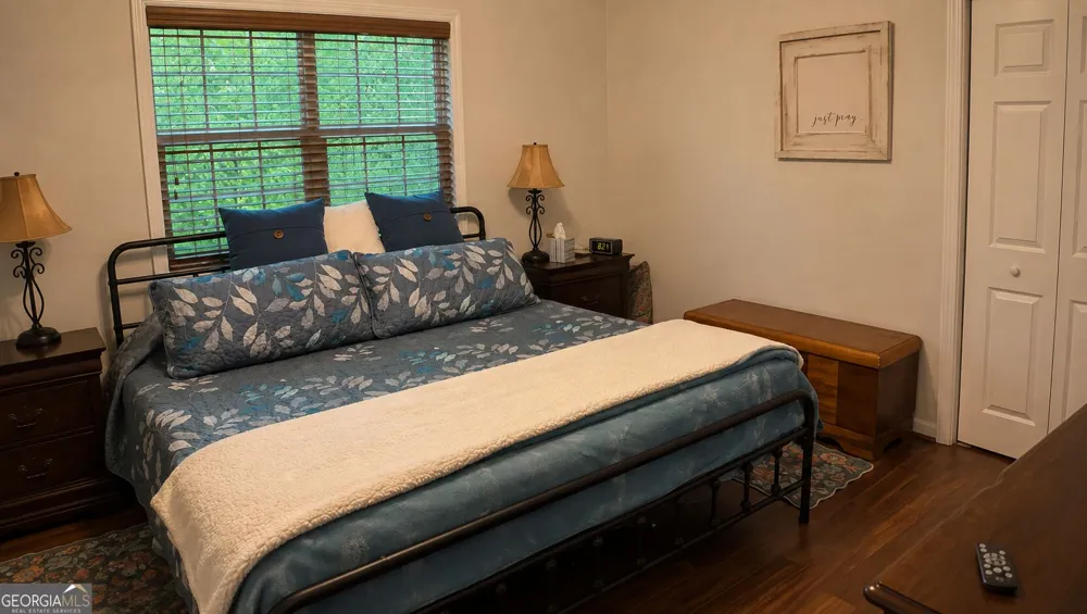 125 Maple PL Fayetteville, GA 30215