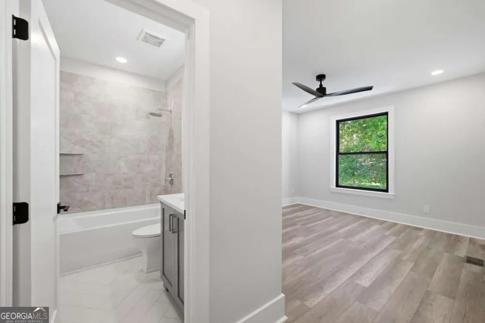 415 419 Westside DR Roswell, GA 30075