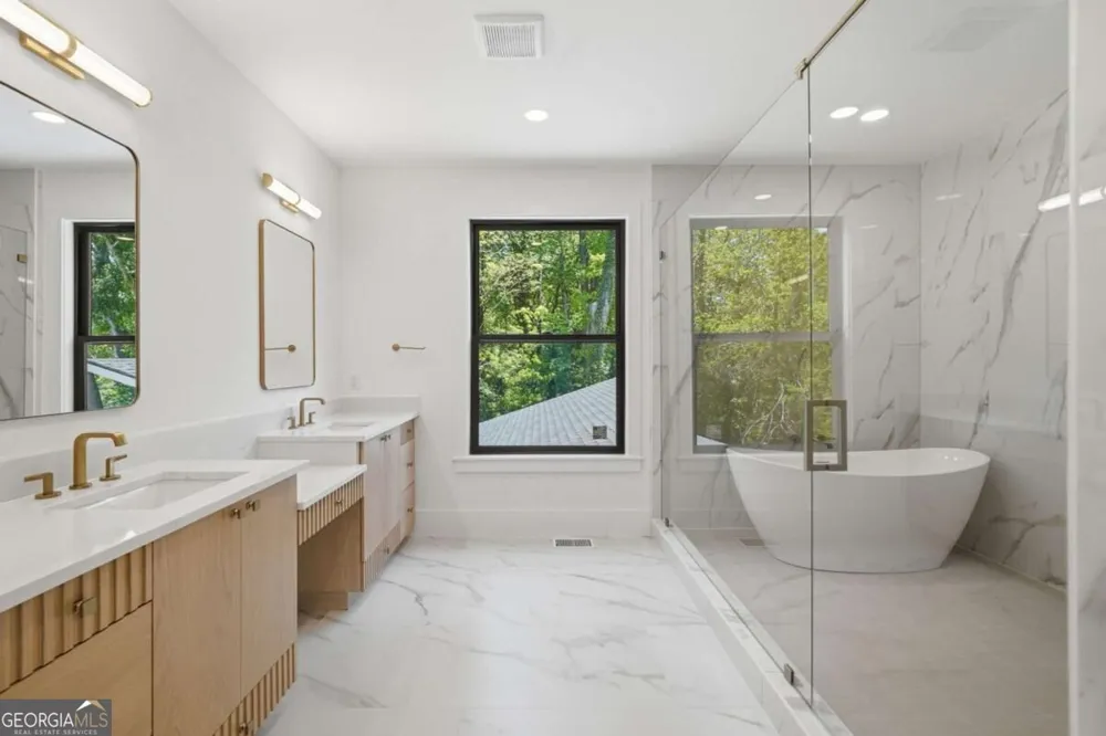 415 419 Westside DR Roswell, GA 30075