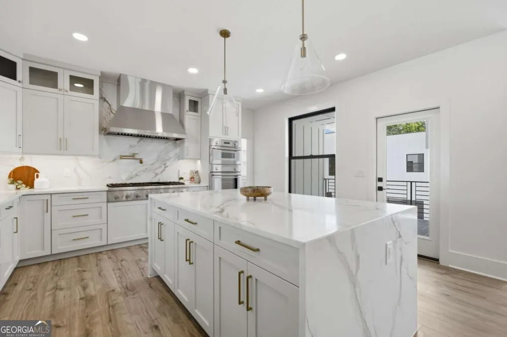 415 419 Westside DR Roswell, GA 30075