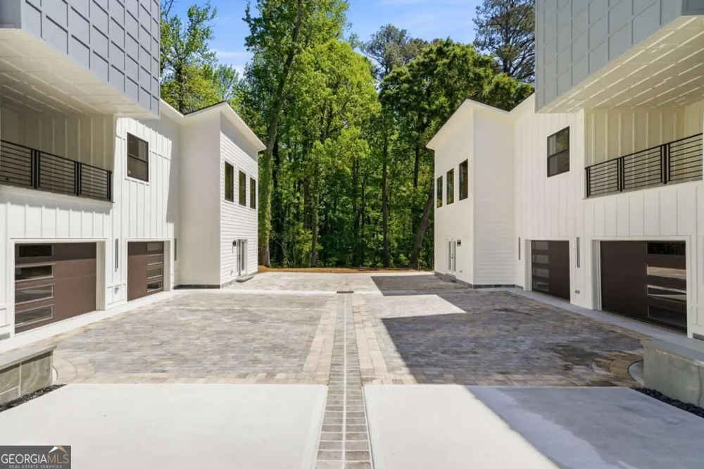 415 419 Westside DR Roswell, GA 30075