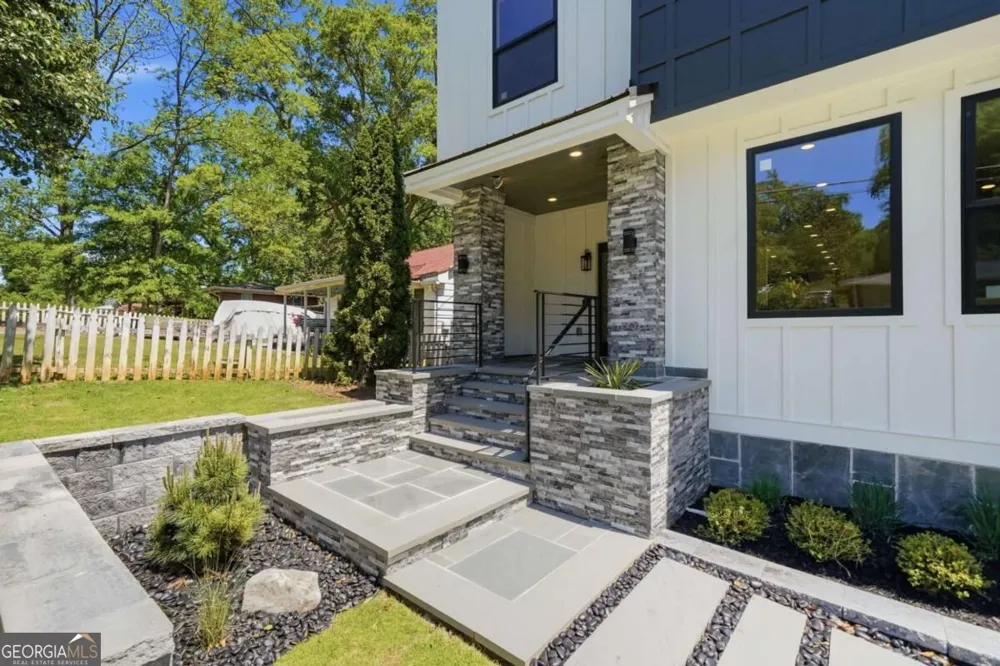 415 419 Westside DR Roswell, GA 30075