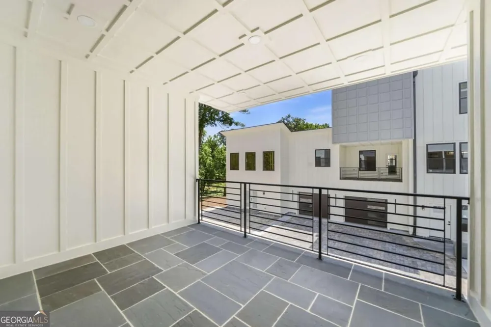 415 419 Westside DR Roswell, GA 30075