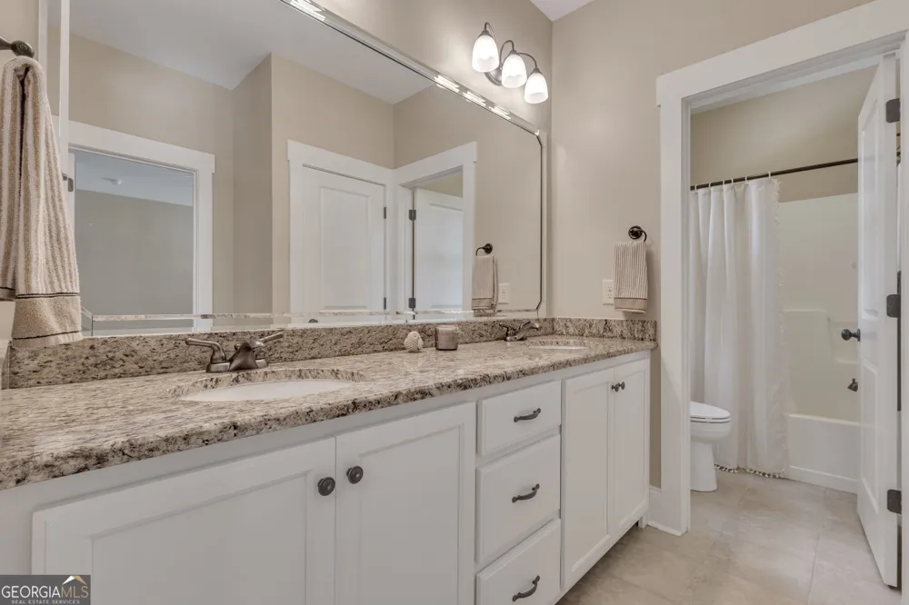 211 Northwynn DR Sharpsburg, GA 30277