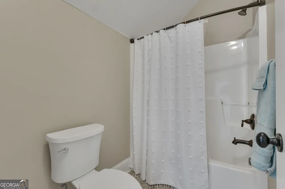 211 Northwynn DR Sharpsburg, GA 30277