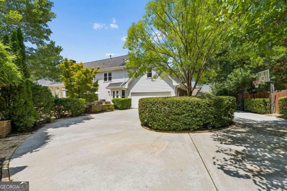 5558 Naylor CT Peachtree Corners, GA 30092