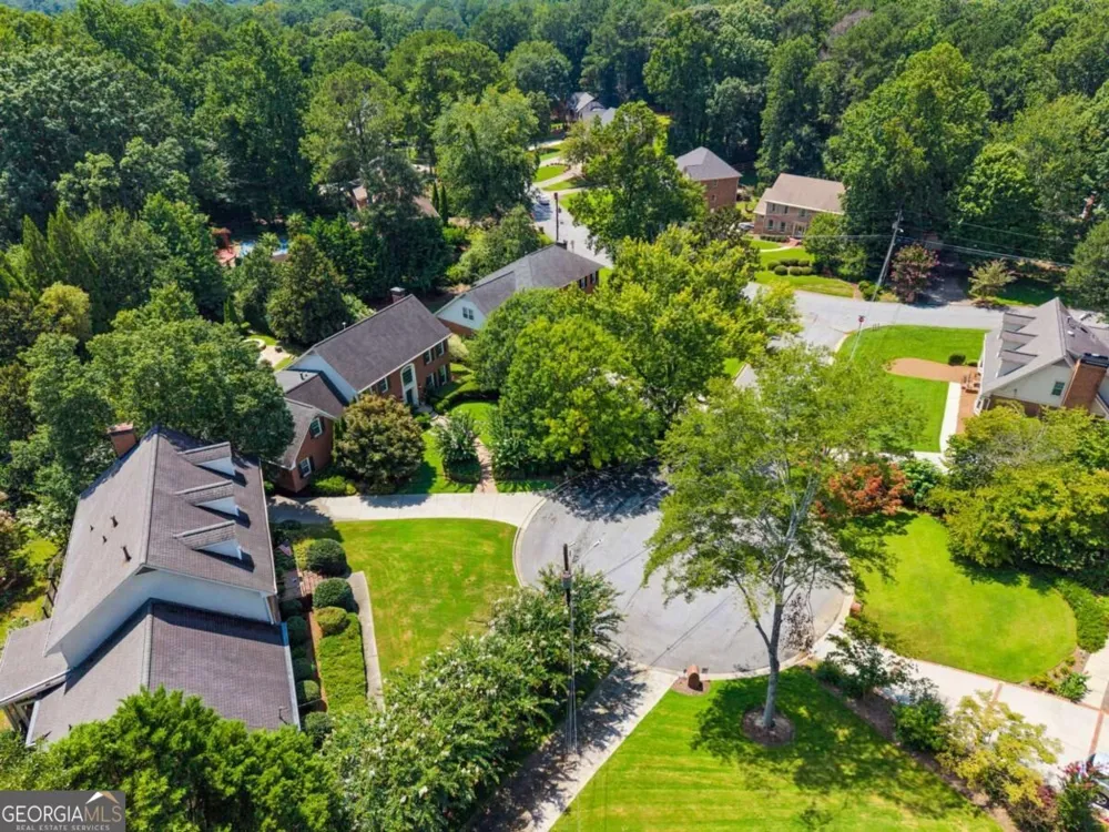 5558 Naylor CT Peachtree Corners, GA 30092