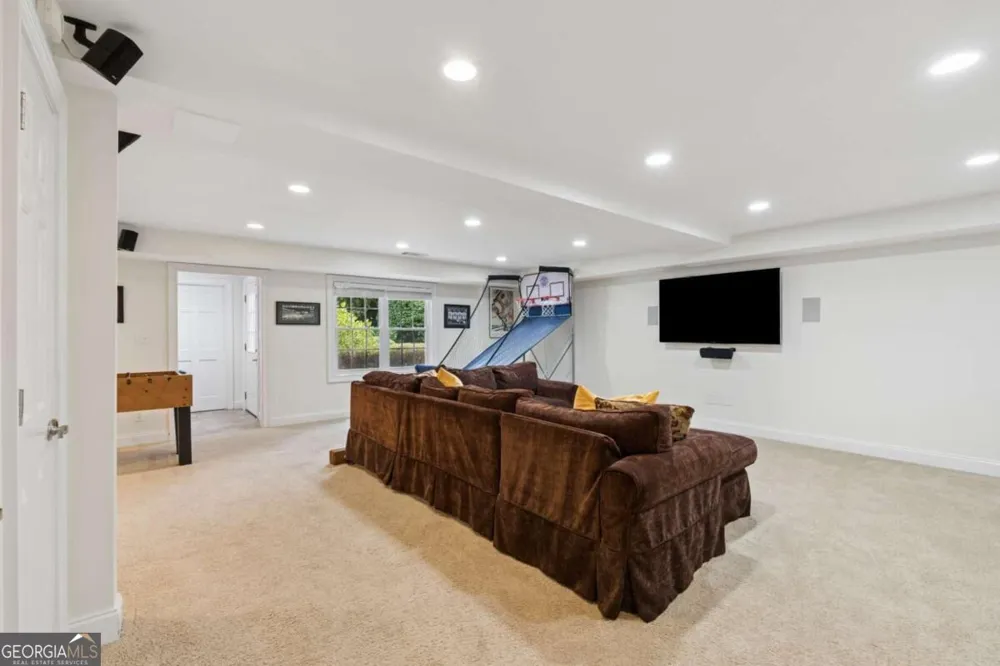 5558 Naylor CT Peachtree Corners, GA 30092