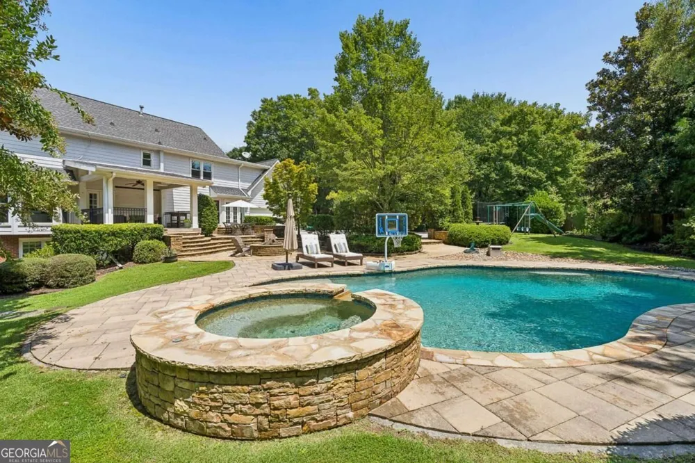 5558 Naylor CT Peachtree Corners, GA 30092