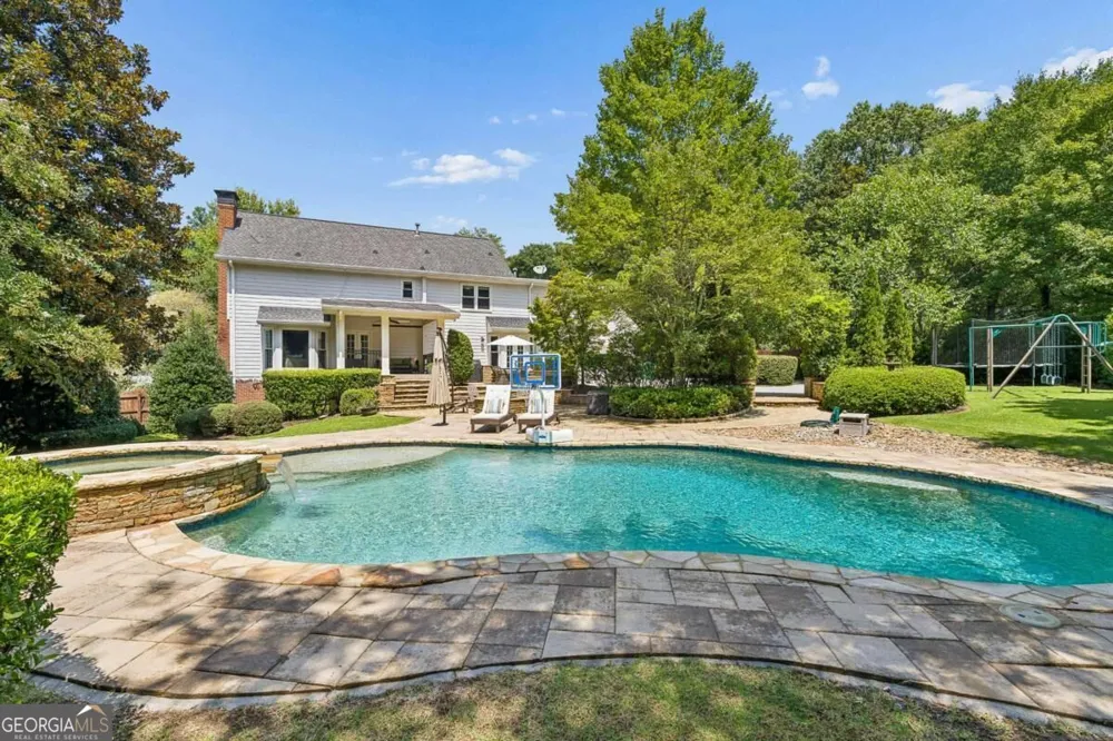 5558 Naylor CT Peachtree Corners, GA 30092