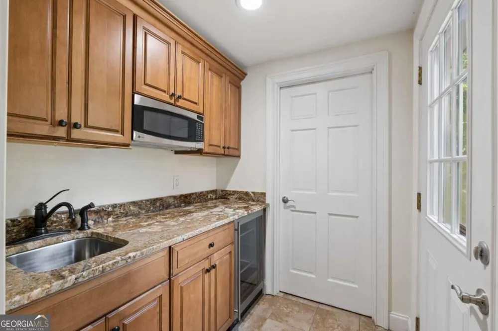 5558 Naylor CT Peachtree Corners, GA 30092