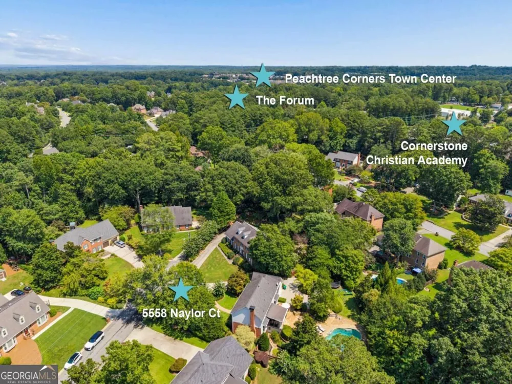 5558 Naylor CT Peachtree Corners, GA 30092