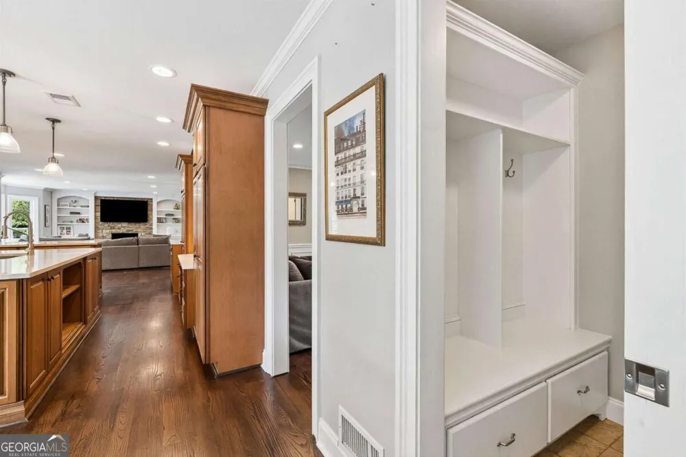 5558 Naylor CT Peachtree Corners, GA 30092