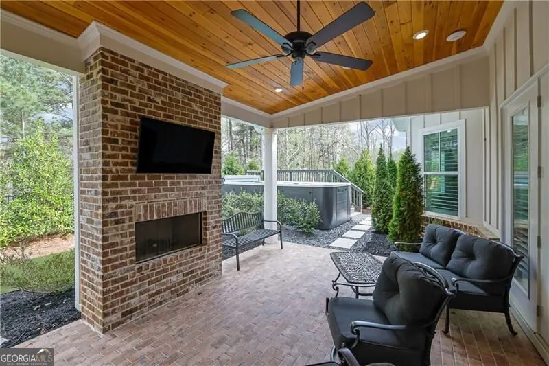 120 Chateau PL Woodstock, GA 30188
