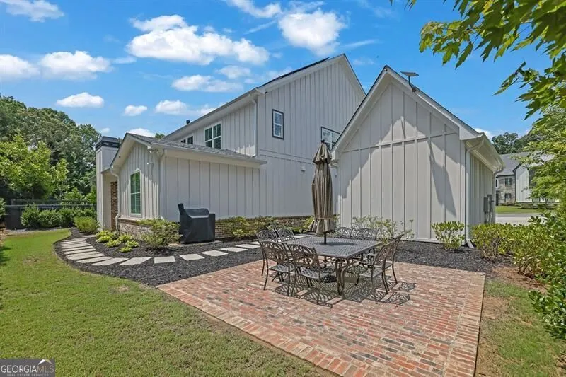 120 Chateau PL Woodstock, GA 30188