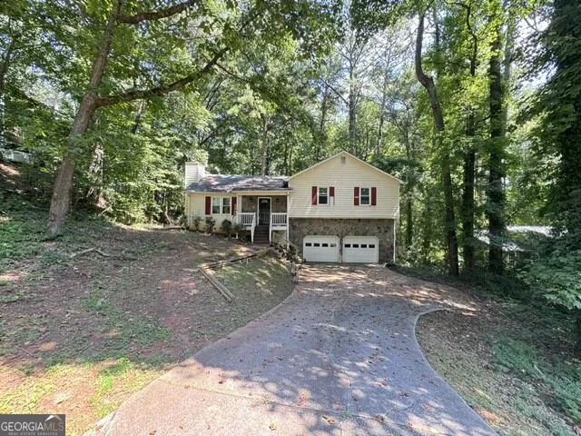 92 Fox DR Dallas, GA 30157