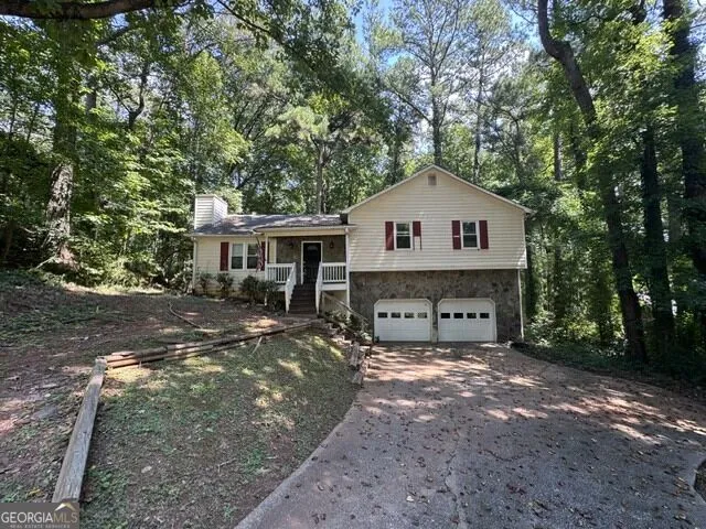 92 Fox DR Dallas, GA 30157