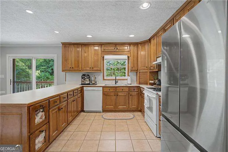141 Cooper Lake RD SE Mableton, GA 30126