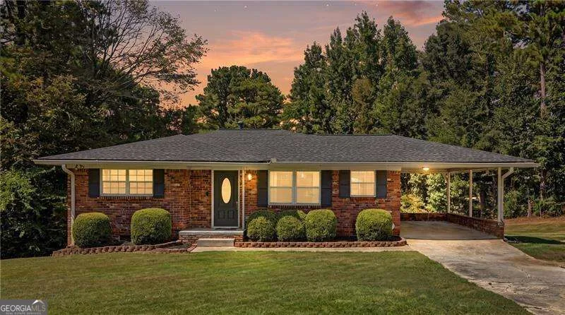 141 Cooper Lake RD SE Mableton, GA 30126
