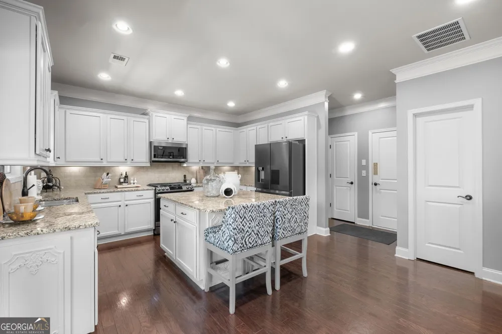 5110 Cecilia SQ Cumming, GA 30040