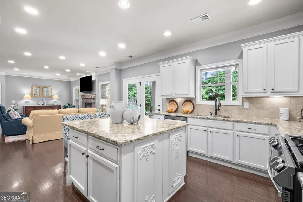 5110 Cecilia SQ Cumming, GA 30040