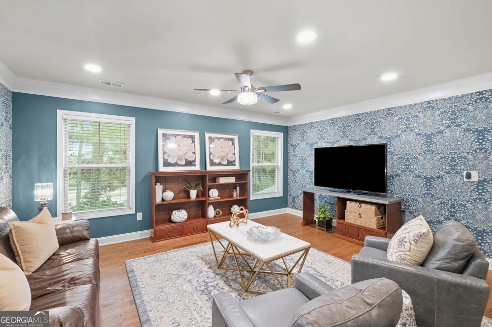 5110 Cecilia SQ Cumming, GA 30040