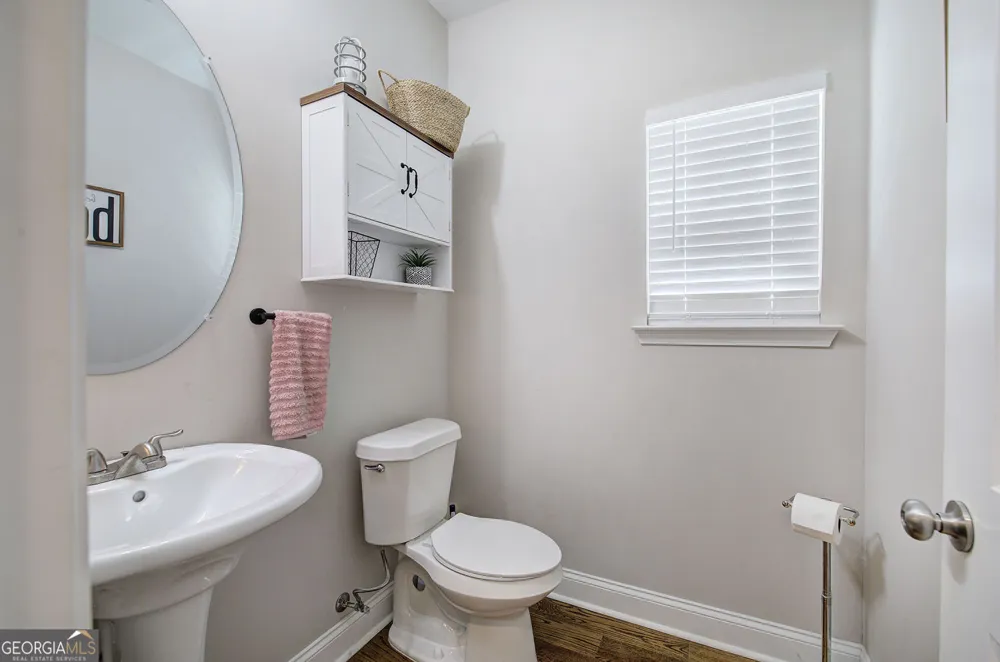 327 Larkspur DR SW Calhoun, GA 30701