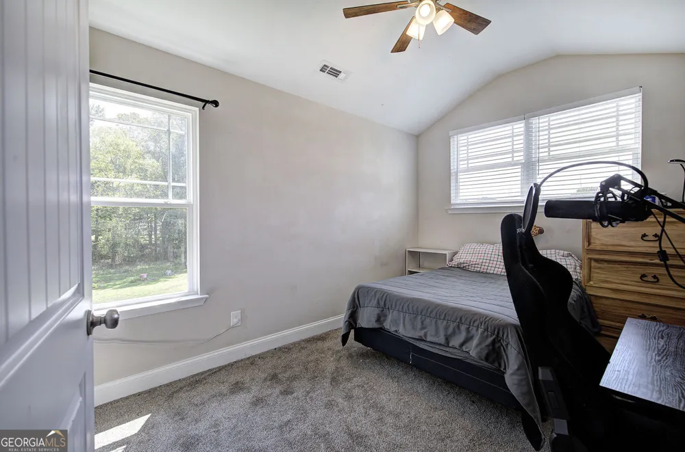 327 Larkspur DR SW Calhoun, GA 30701