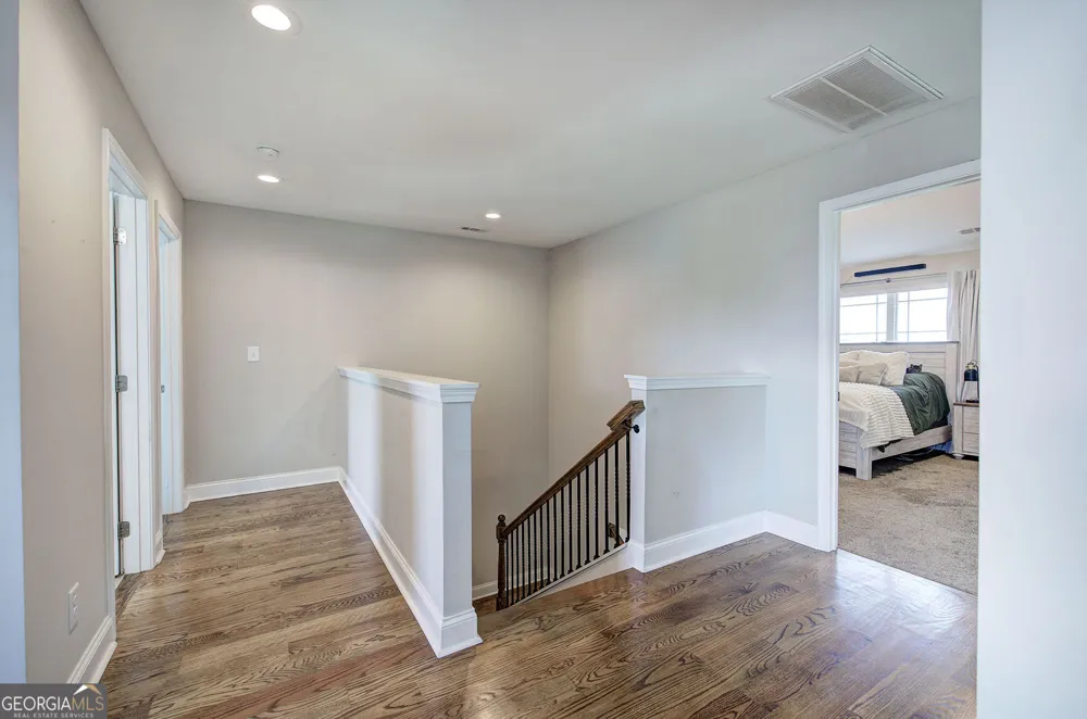 327 Larkspur DR SW Calhoun, GA 30701