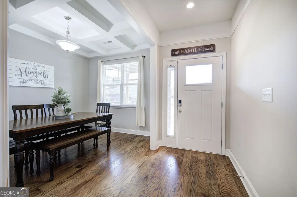 327 Larkspur DR SW Calhoun, GA 30701