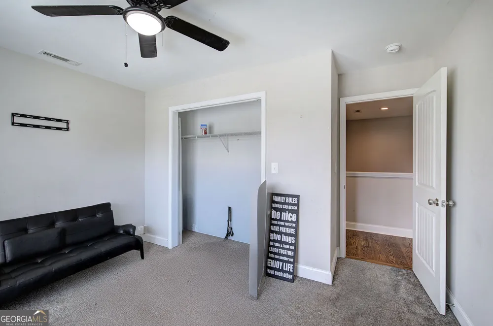 327 Larkspur DR SW Calhoun, GA 30701