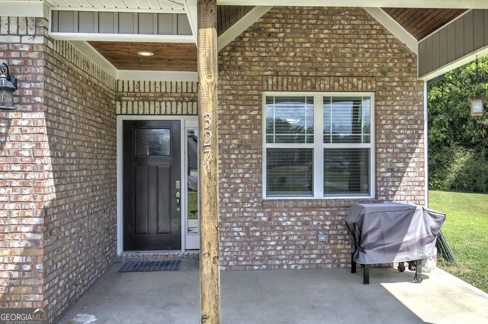 327 Larkspur DR SW Calhoun, GA 30701