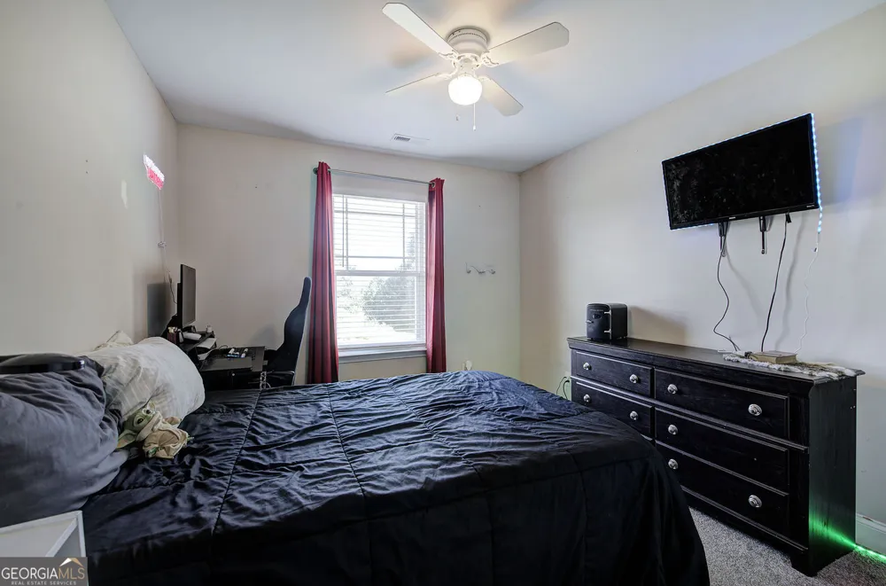 327 Larkspur DR SW Calhoun, GA 30701