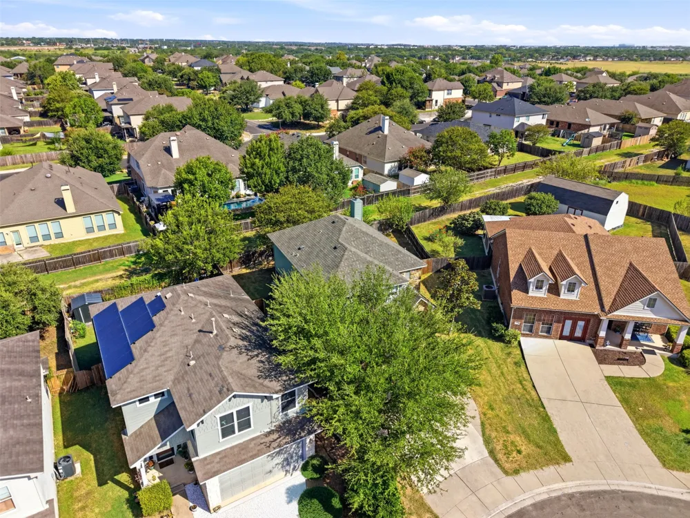164 Caddis Cove Kyle, TX 78640