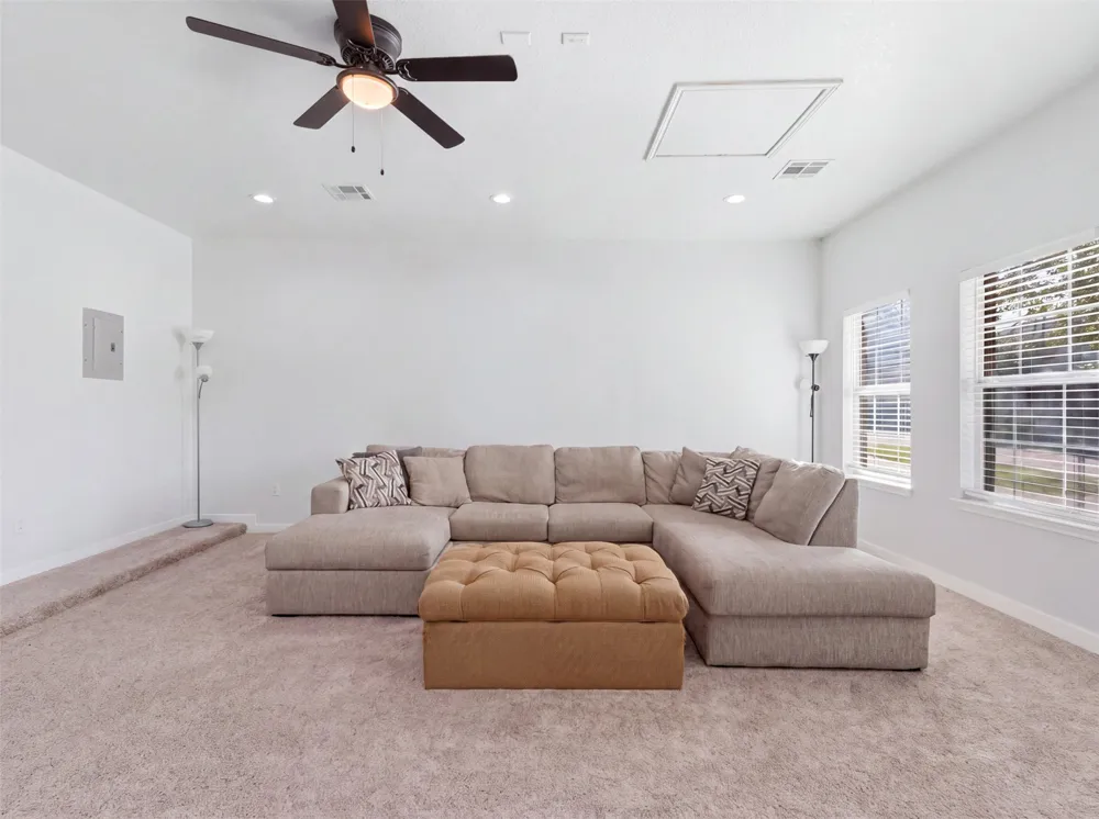 164 Caddis Cove Kyle, TX 78640