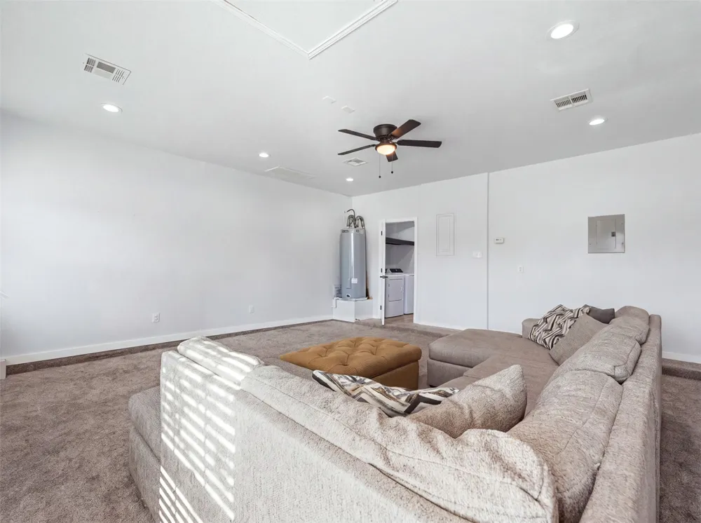 164 Caddis Cove Kyle, TX 78640