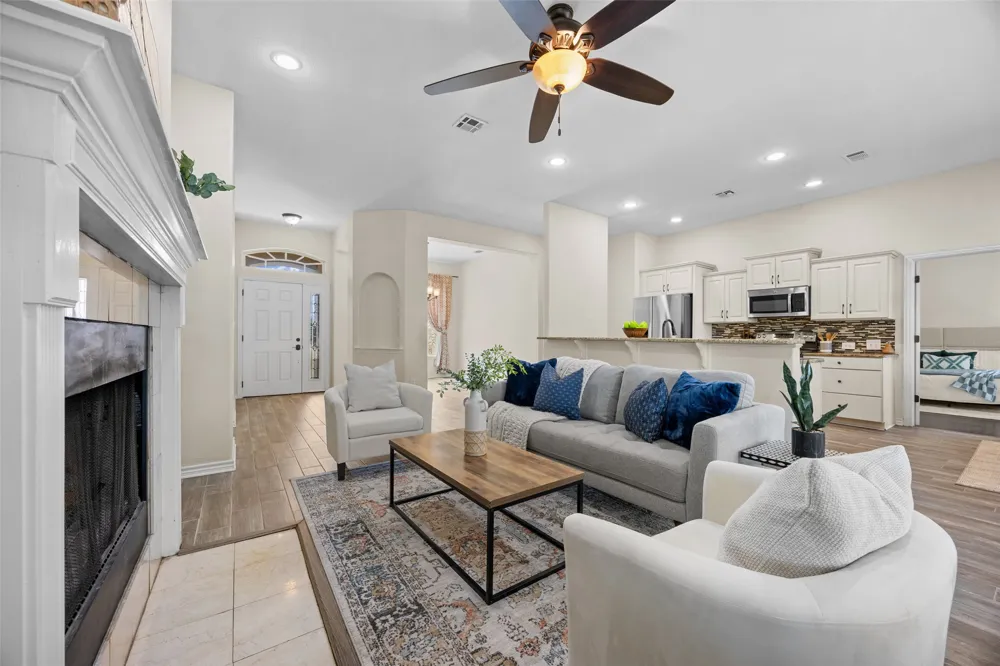 10409 Little Creek Circle Dripping Springs, TX 78620