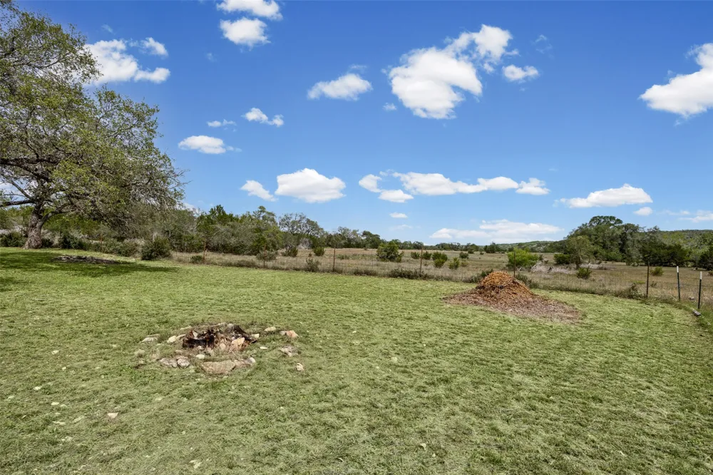 10409 Little Creek Circle Dripping Springs, TX 78620