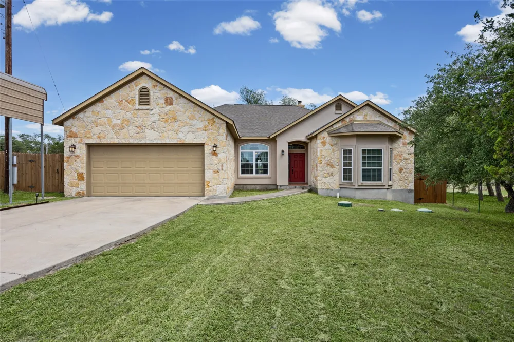 10409 Little Creek Circle Dripping Springs, TX 78620