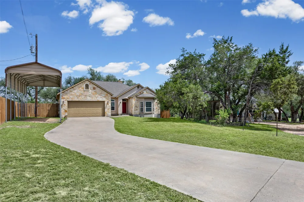 10409 Little Creek Circle Dripping Springs, TX 78620
