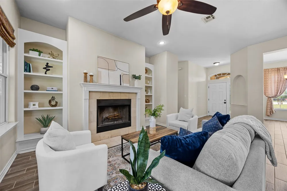 10409 Little Creek Circle Dripping Springs, TX 78620